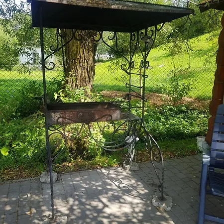 U Tetyany 게스트하우스 *