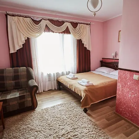 Hit House Slavske