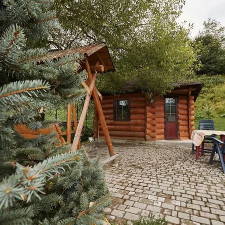 U Tetyany 슬랍스크